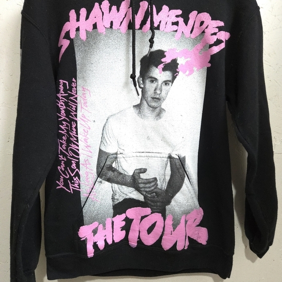Shawn Mendes The Tour Black Graphic Hoodie - Picture 3 of 10